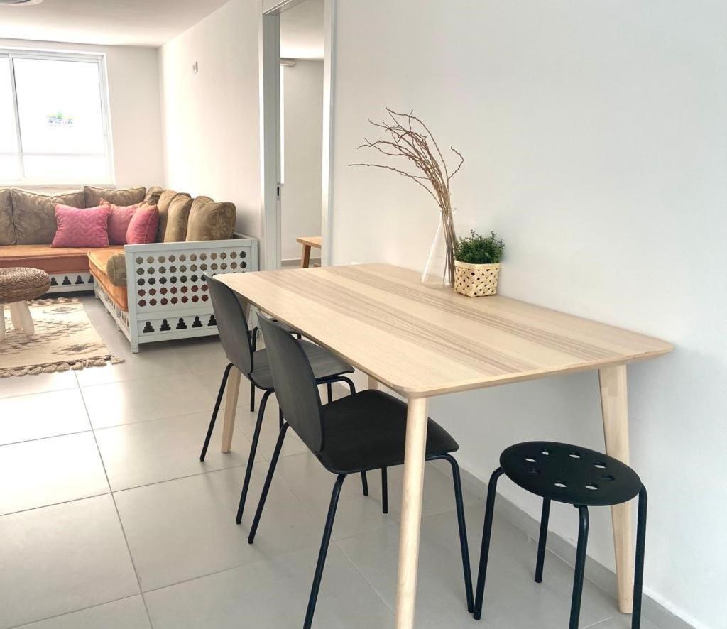 Apartment אירוח השקד - 10דק' משדה התעופה *